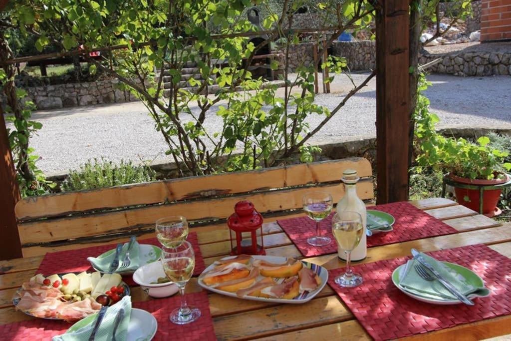 Apartment Mira 3 Климно Экстерьер фото