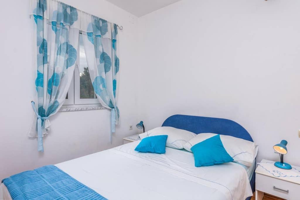Apartment Mira 3 Климно Экстерьер фото